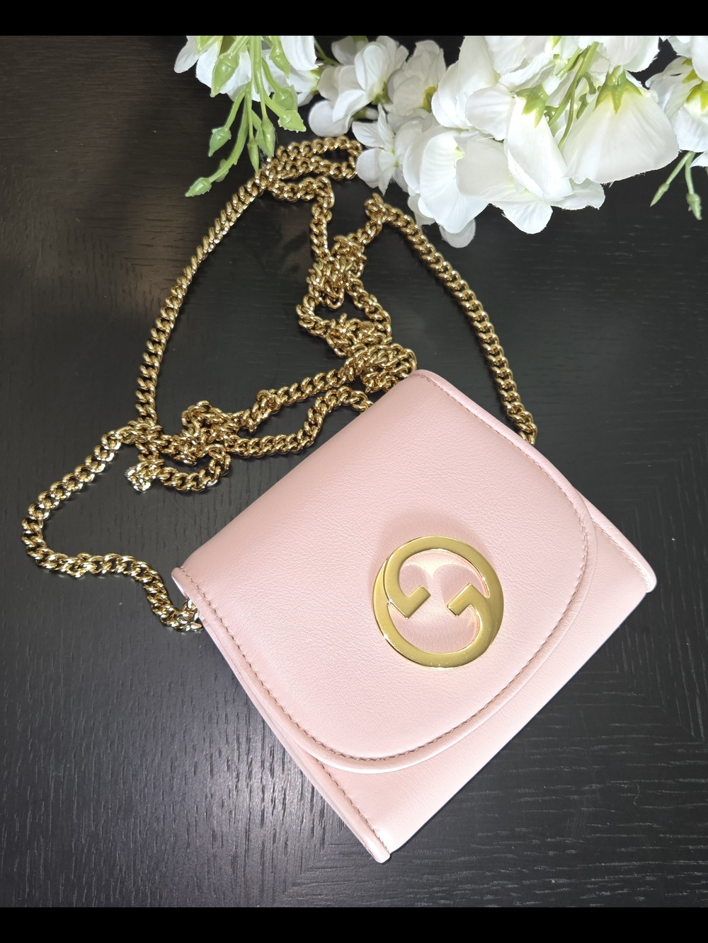 GUCCI Roxy Calfskin Medium Blondie Chain Wallet in Powder Pink.